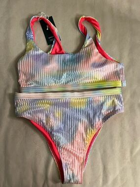 🌈✨ HALARA Ribbed Tie-Dye Bikini Set NWT Size Large – High Waisted Cutout Lined